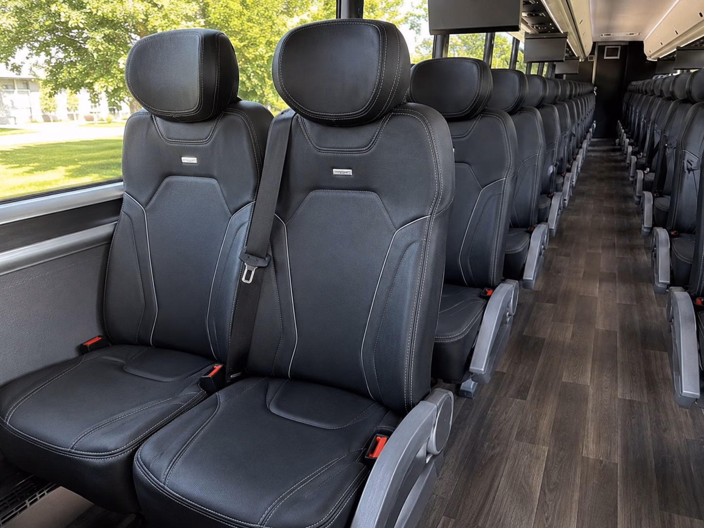 bachelorette and birthday wine tour buses from elk grove