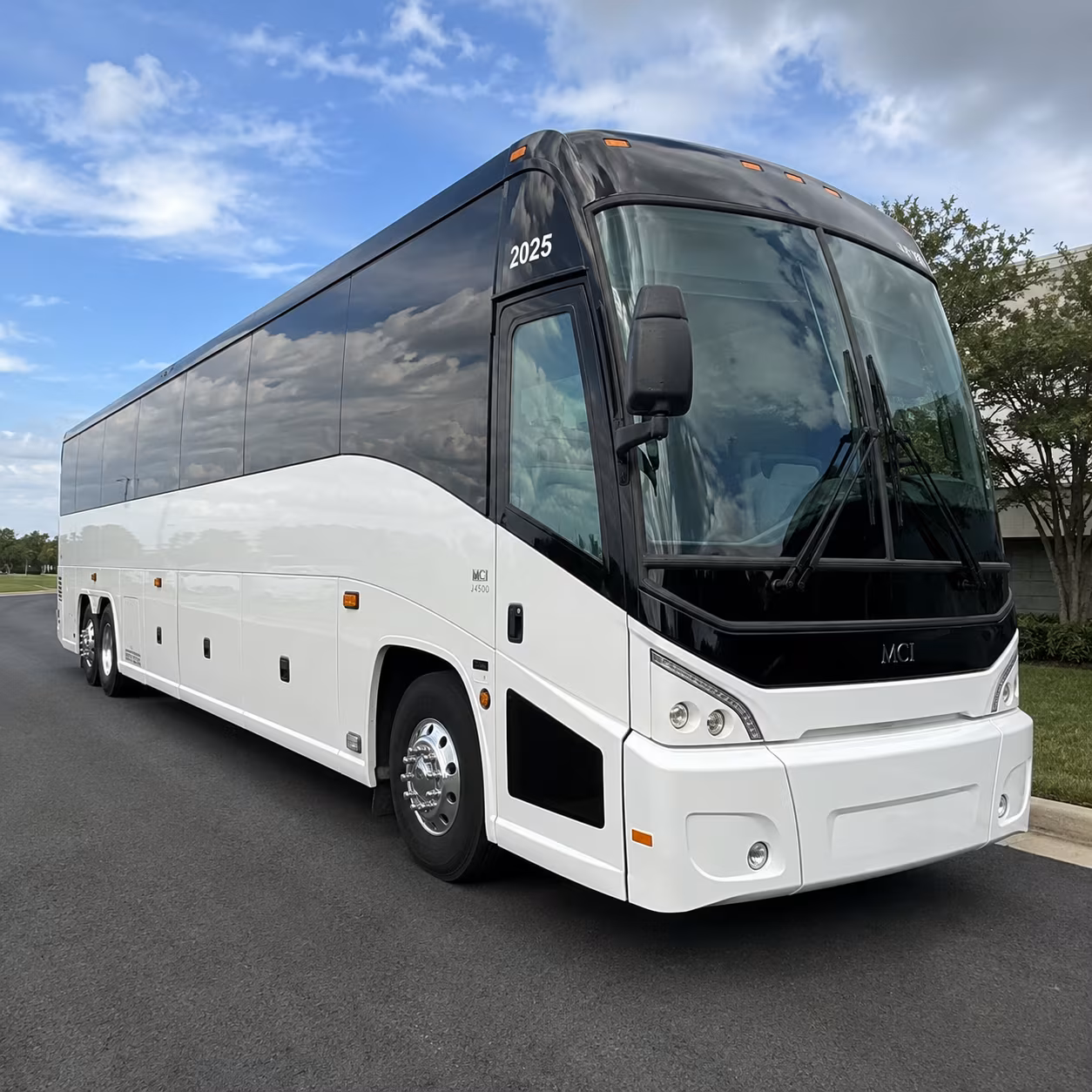 party buses for hard rock live sacramento and midtown music nights